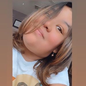 Meet your Posher, Mayra